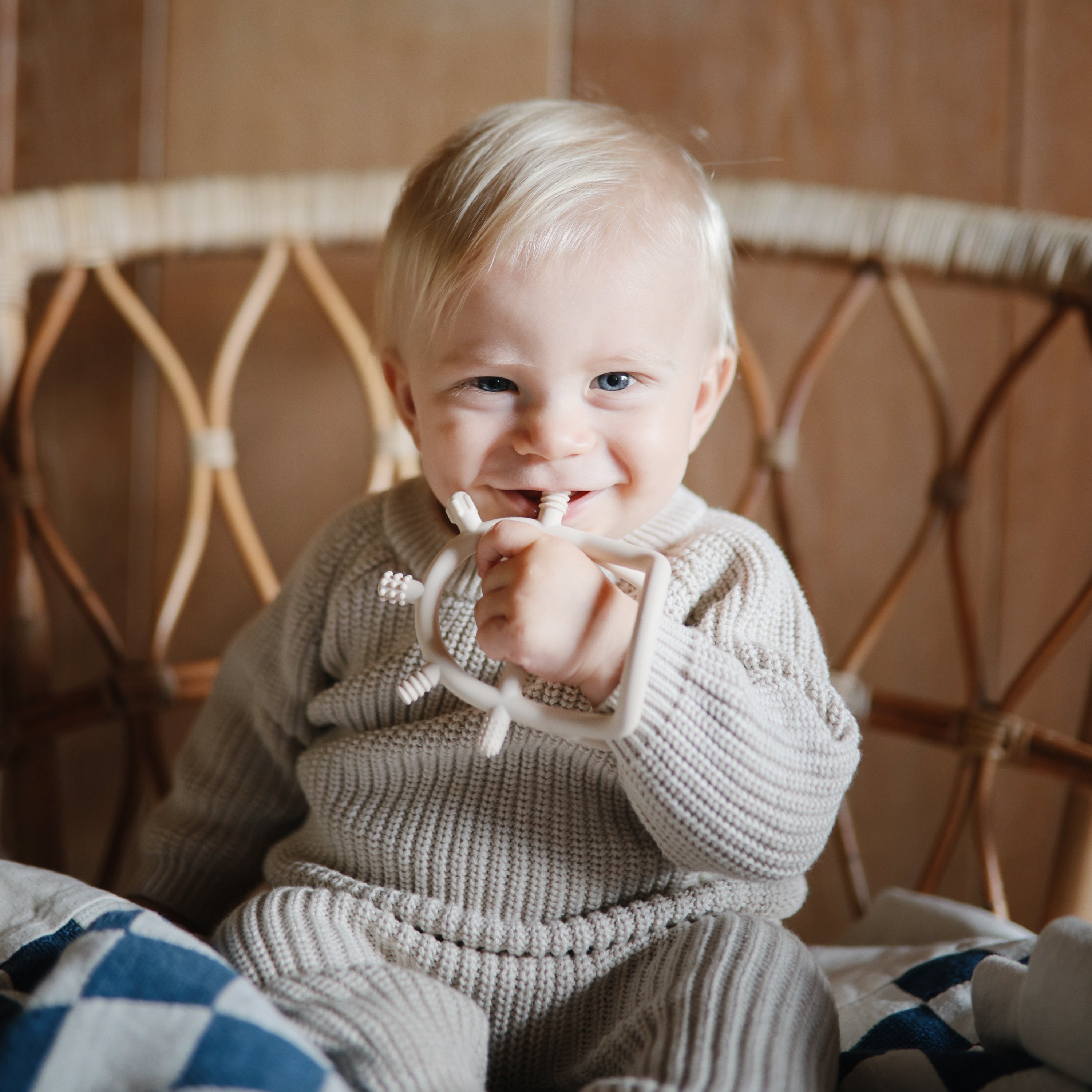 No-Drop Sensory Teether lifestyle